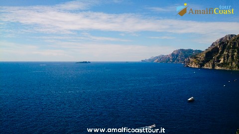 the-sea-of-the-amalfi-coast